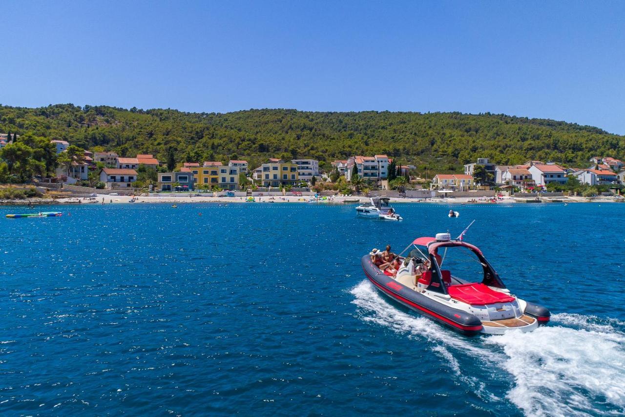 Acadia Beach Villas & Apartments Slatine Buitenkant foto